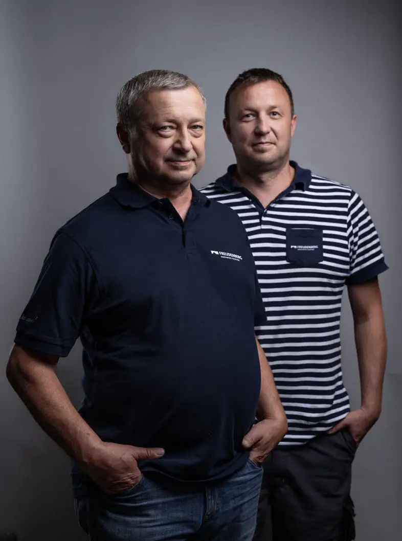 Technik a interní trenér pro lisování a seřizování Josef a Jan